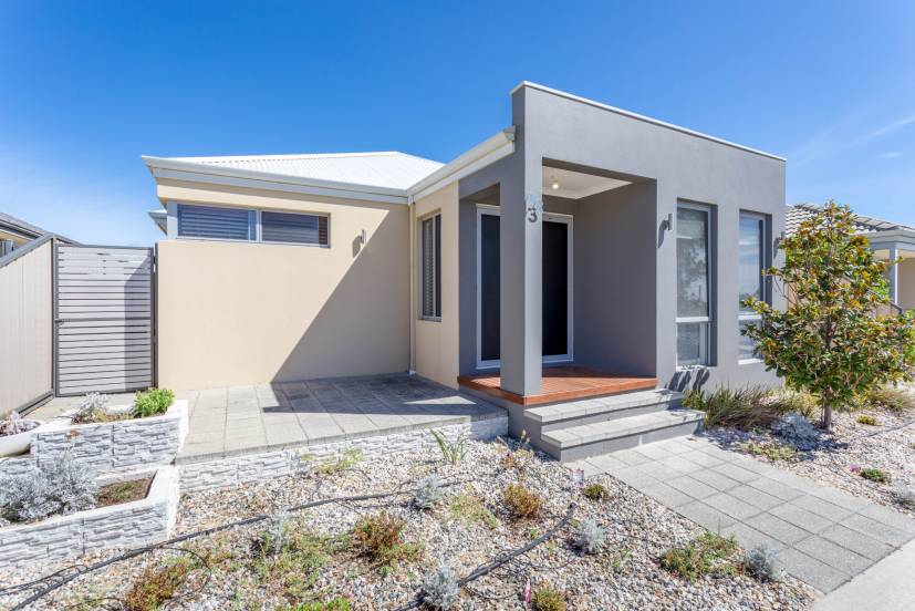 13 Terracina Parkway, PIARA WATERS, WA 6112 AUS