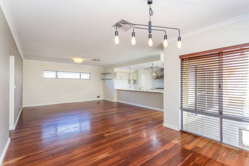 13 Terracina Parkway, PIARA WATERS, WA 6112 AUS