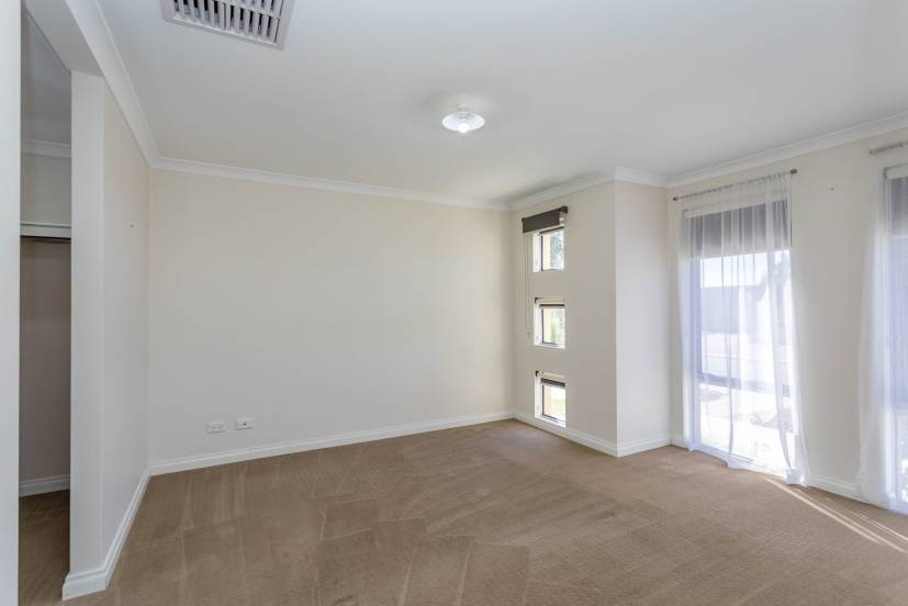 13 Terracina Parkway, PIARA WATERS, WA 6112 AUS