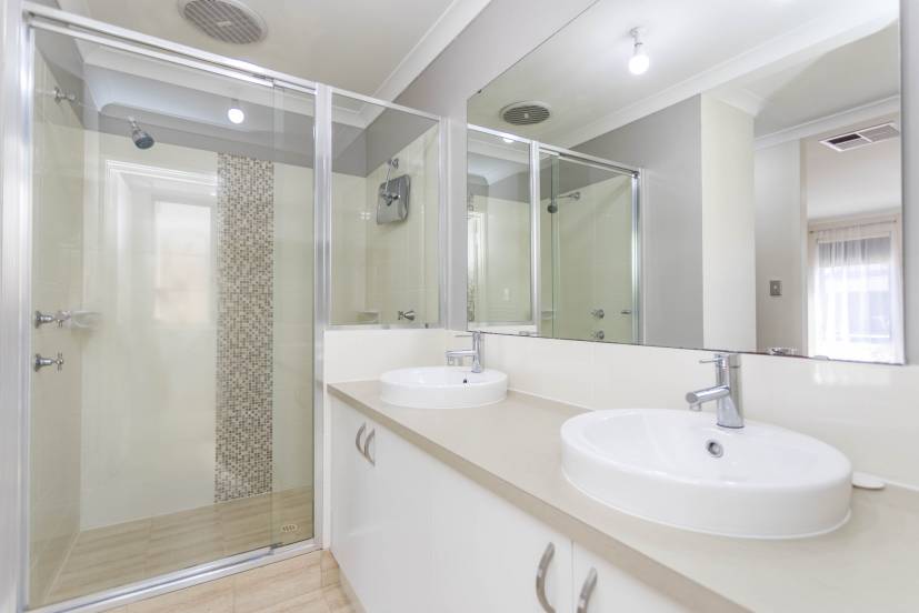 13 Terracina Parkway, PIARA WATERS, WA 6112 AUS