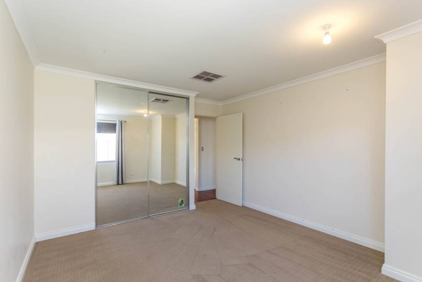 13 Terracina Parkway, PIARA WATERS, WA 6112 AUS