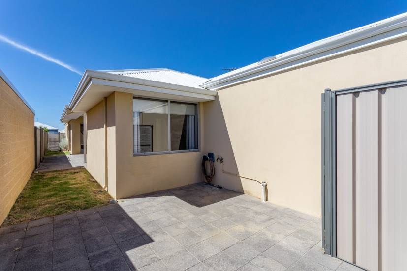 13 Terracina Parkway, PIARA WATERS, WA 6112 AUS
