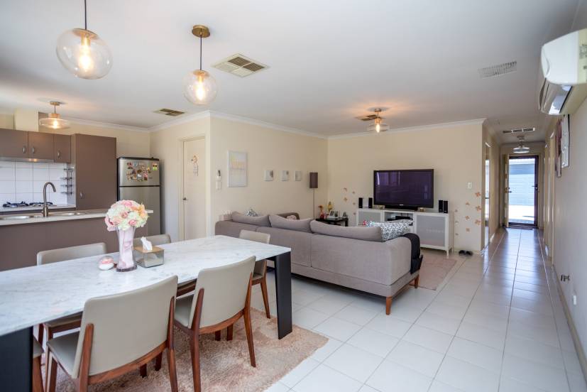 4/14 Godwit Street, QUEENS PARK, WA 6107 AUS