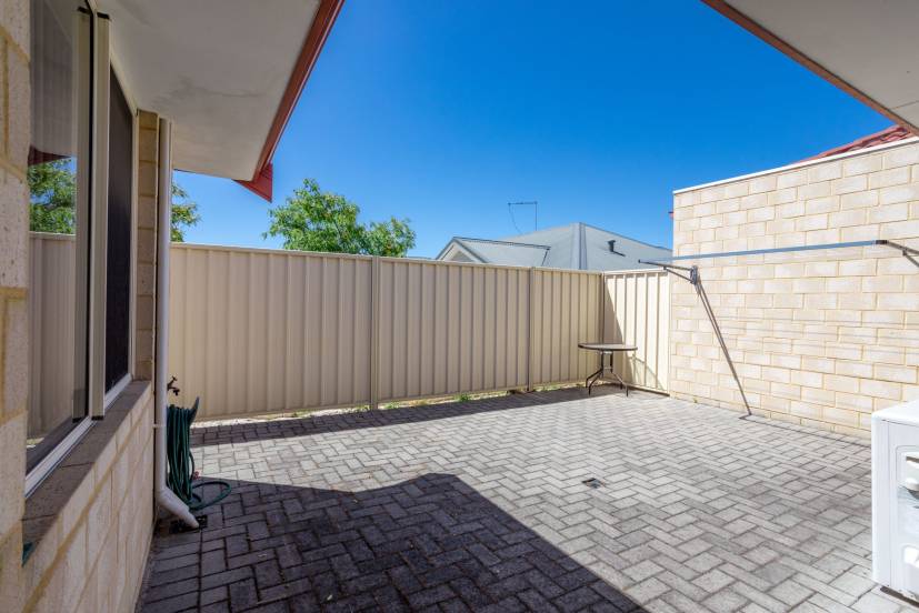4/14 Godwit Street, QUEENS PARK, WA 6107 AUS