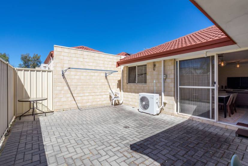 4/14 Godwit Street, QUEENS PARK, WA 6107 AUS