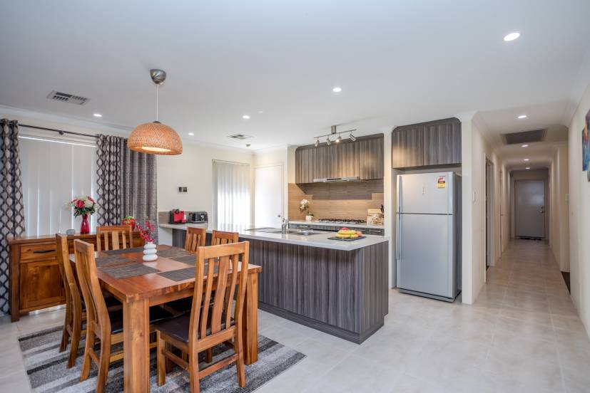 16 Solaris Street, WELLARD, WA 6170 AUS