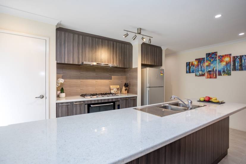 16 Solaris Street, WELLARD, WA 6170 AUS