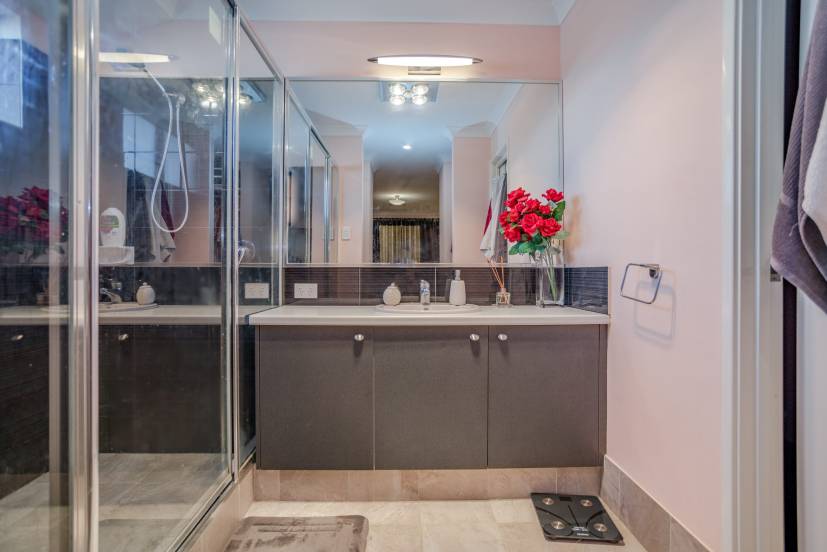 16 Solaris Street, WELLARD, WA 6170 AUS