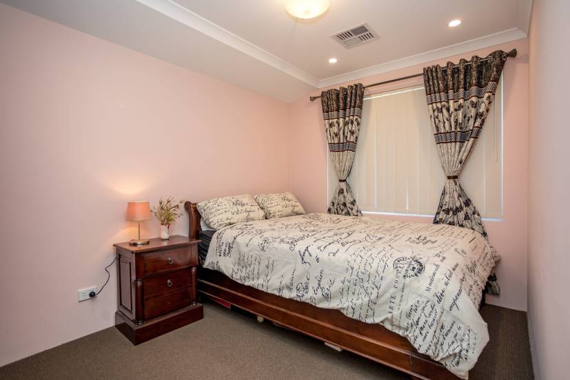 16 Solaris Street, WELLARD, WA 6170 AUS