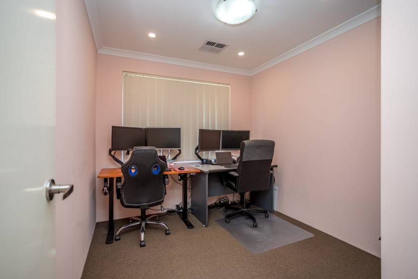 16 Solaris Street, WELLARD, WA 6170 AUS