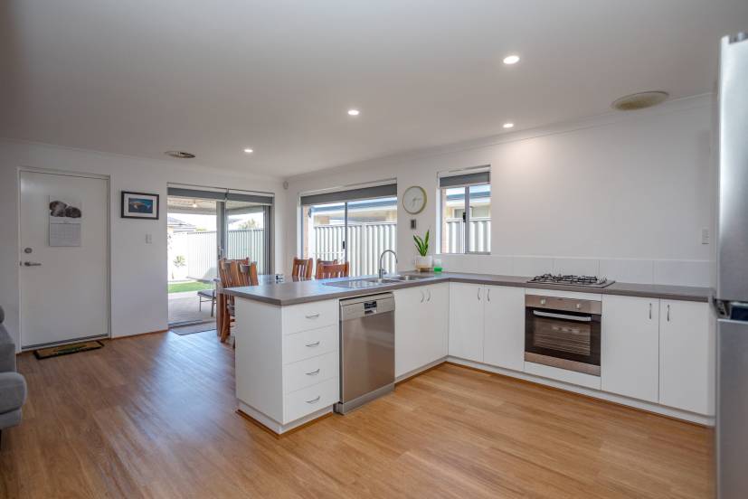 3 Oriel Lane, PIARA WATERS, WA 6112 AUS