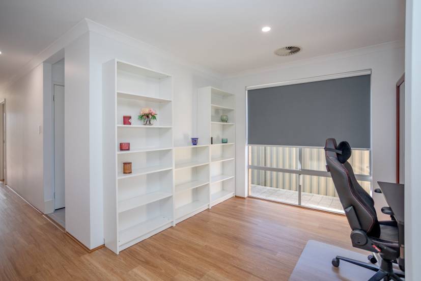 3 Oriel Lane, PIARA WATERS, WA 6112 AUS