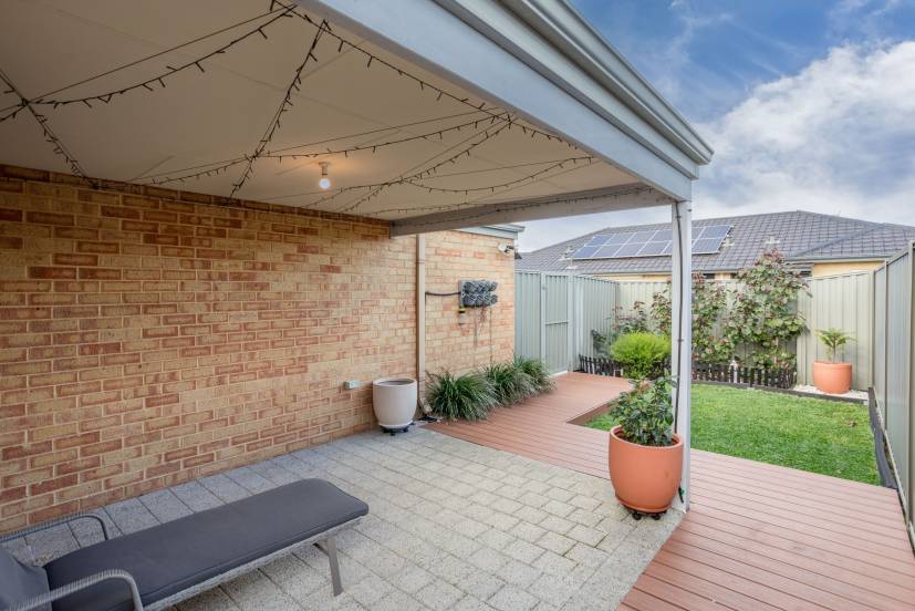 3 Oriel Lane, PIARA WATERS, WA 6112 AUS