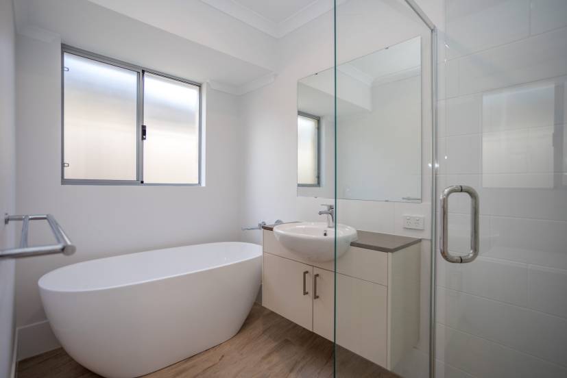 4 Vigneta Place, KELMSCOTT, WA 6111 AUS
