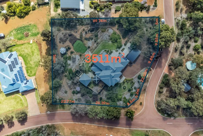 2 Waters Place, BEDFORDALE, WA 6112 AUS