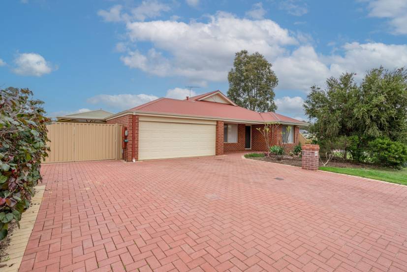 59 Pomera Drive, BYFORD, WA 6122 AUS