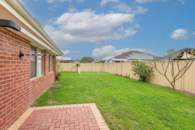 59 Pomera Drive, BYFORD, WA 6122 AUS