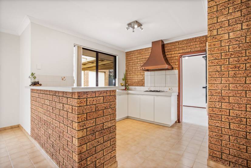 21 Hobley Way, SPEARWOOD, WA 6163 AUS