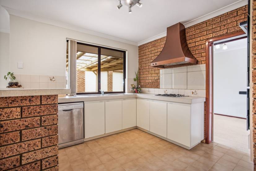 21 Hobley Way, SPEARWOOD, WA 6163 AUS