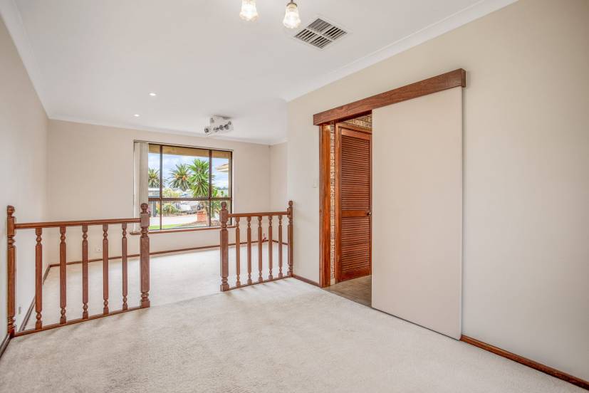 21 Hobley Way, SPEARWOOD, WA 6163 AUS