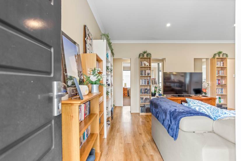 7B Chasley Court, KELMSCOTT, WA 6111 AUS