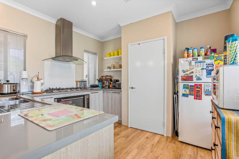 7B Chasley Court, KELMSCOTT, WA 6111 AUS