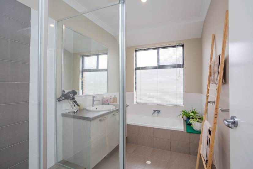 7B Chasley Court, KELMSCOTT, WA 6111 AUS