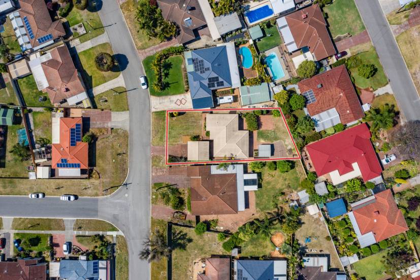 45 Kingsford Way, HUNTINGDALE, WA 6110 AUS