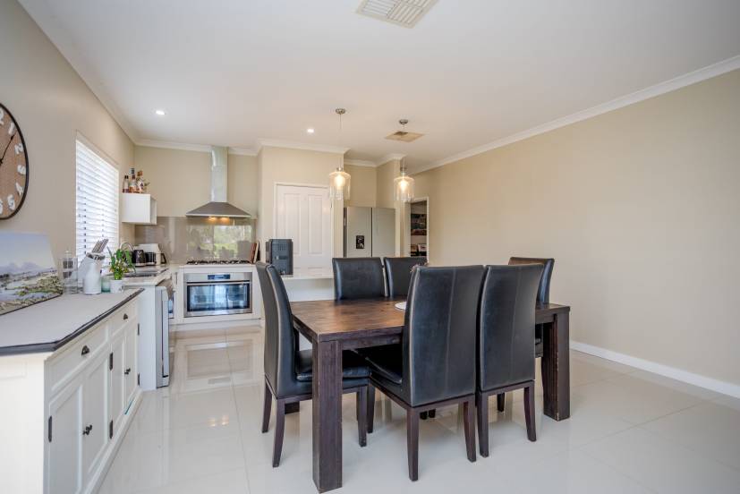 1 Binomial Way, PIARA WATERS, WA 6112 AUS