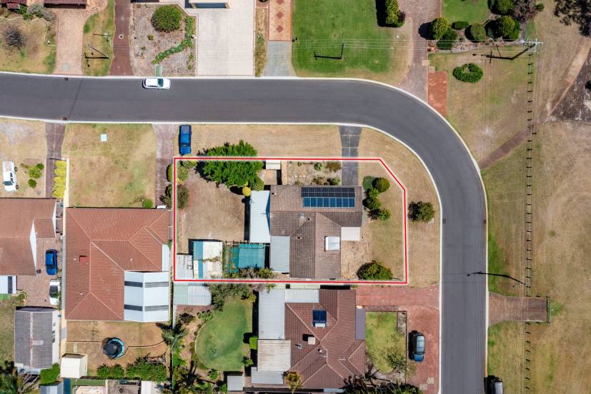 16 Shearwater Way, GOSNELLS, WA 6110 AUS