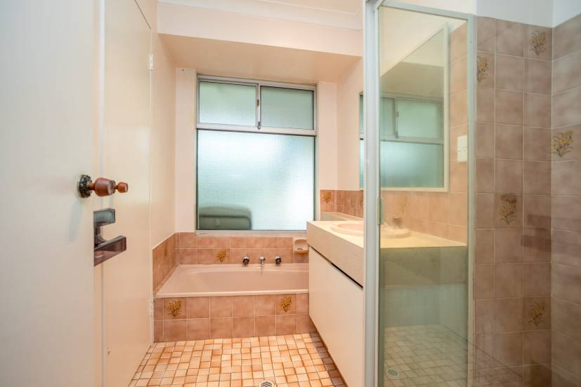 16 Shearwater Way, GOSNELLS, WA 6110 AUS