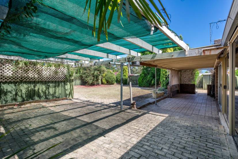16 Shearwater Way, GOSNELLS, WA 6110 AUS