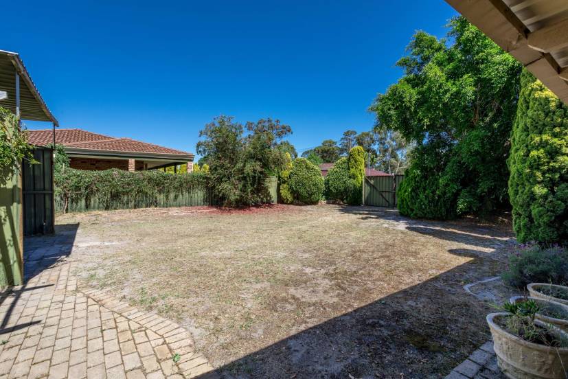 16 Shearwater Way, GOSNELLS, WA 6110 AUS
