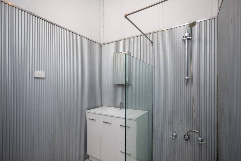 10 Edward Street, QUEENS PARK, WA 6107 AUS