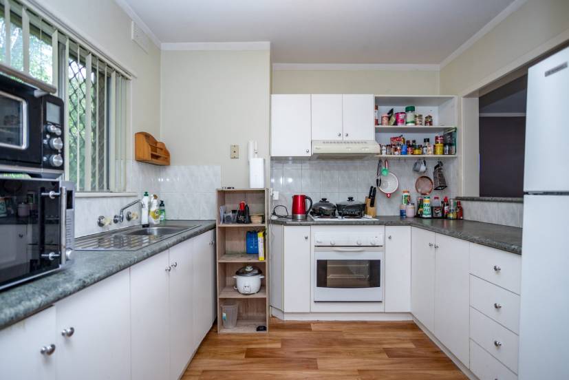 11/2 Benjamin Street, ARMADALE, WA 6112 AUS