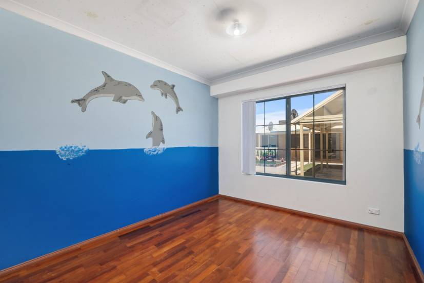 15 Shearwater Way, GOSNELLS, WA 6110 AUS