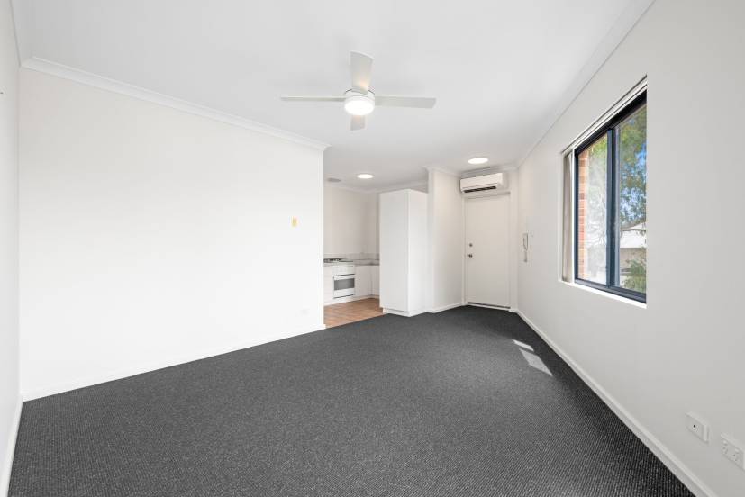 15/53 Cecil Avenue, CANNINGTON, WA 6107 AUS