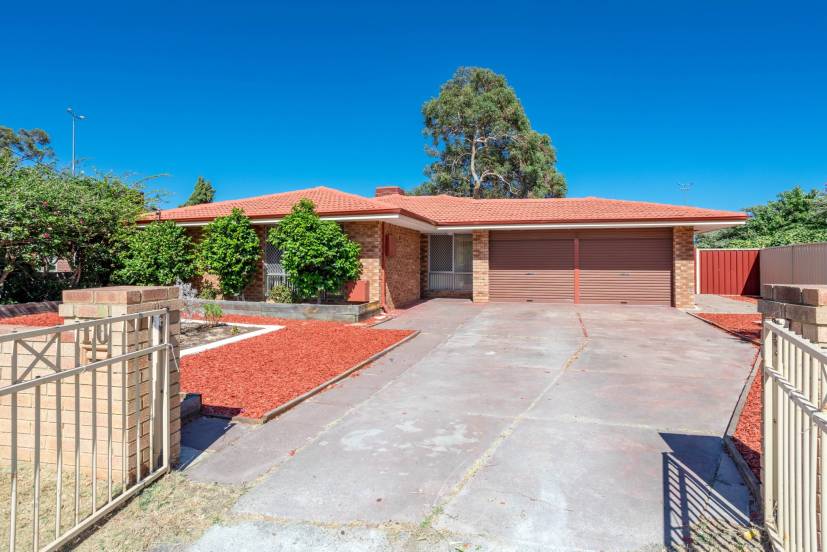 10 Ironcap Place, ARMADALE, WA 6112 AUS