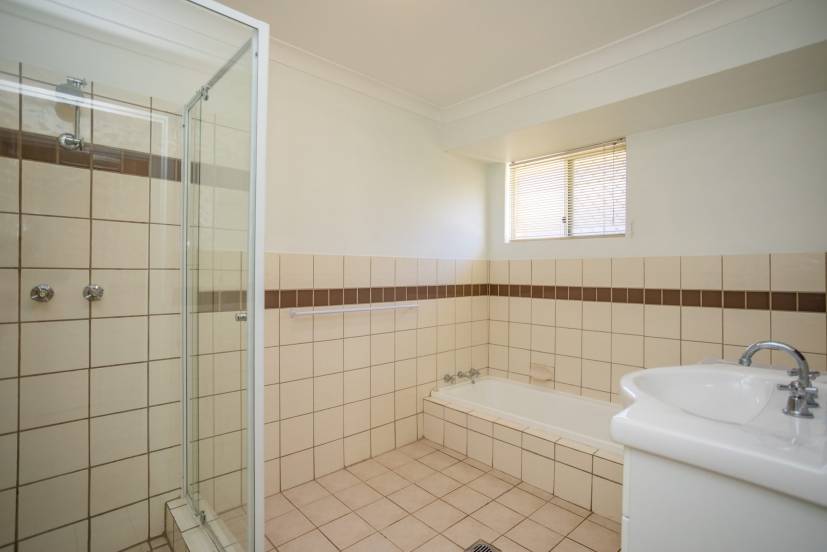 10 Ironcap Place, ARMADALE, WA 6112 AUS