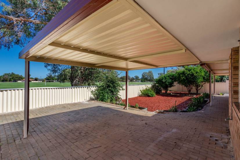 10 Ironcap Place, ARMADALE, WA 6112 AUS