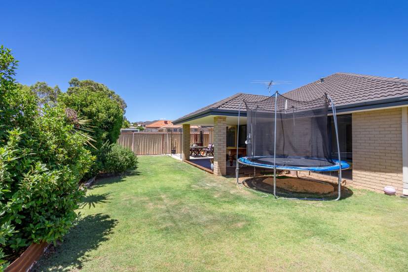 3 Patri Lane, YANGEBUP, WA 6164 AUS