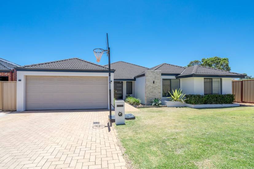 3 Patri Lane, YANGEBUP, WA 6164 AUS