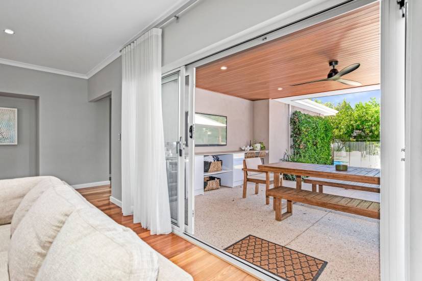 4 Chiara Avenue, HARRISDALE, WA 6112 AUS
