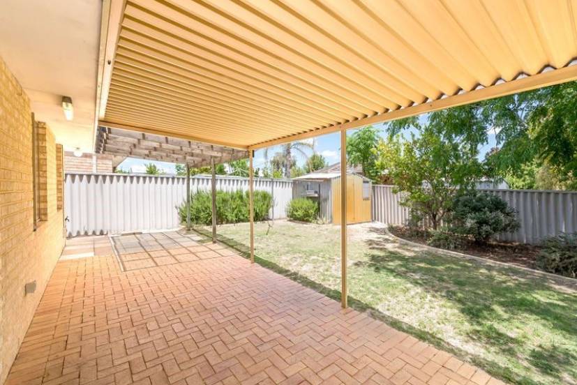 1 Flowerwood Way, HUNTINGDALE, WA 6110 AUS