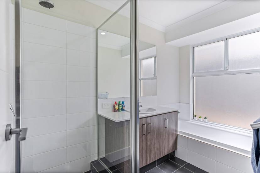 9 Willowdale Promenade, PIARA WATERS, WA 6112 AUS