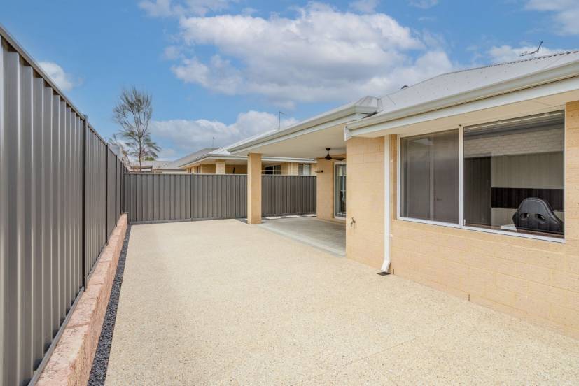 9 Willowdale Promenade, PIARA WATERS, WA 6112 AUS