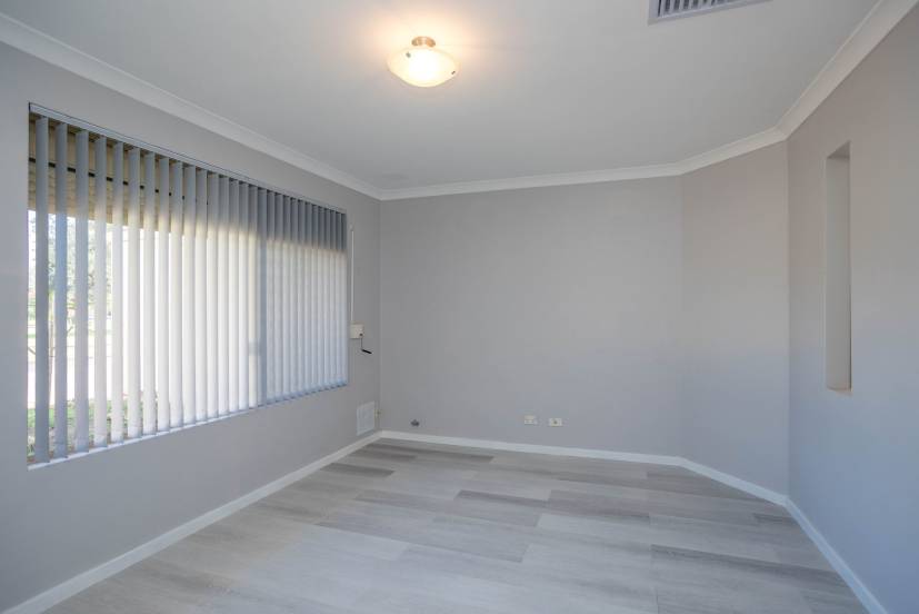11 Indigo Circle, WARNBRO, WA 6169 AUS