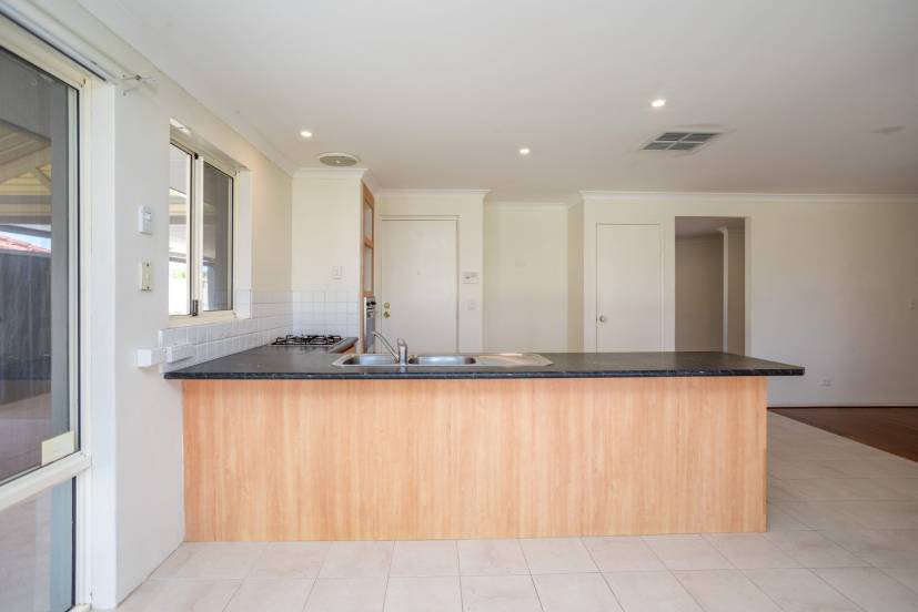 88 Shannon Ramble, GOSNELLS, WA 6110 AUS