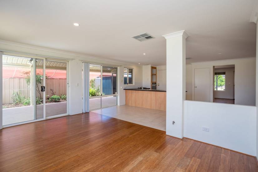 88 Shannon Ramble, GOSNELLS, WA 6110 AUS
