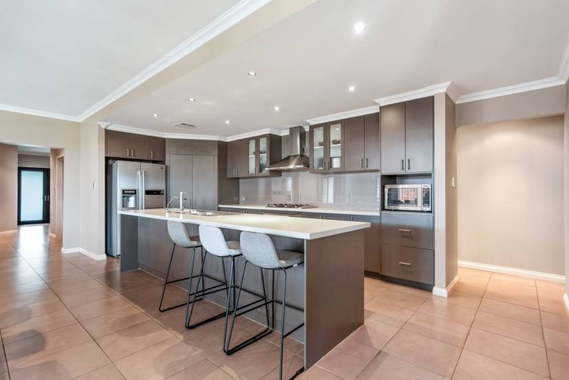 16 Acapulco Way, SOUTHERN RIVER, WA 6110 AUS